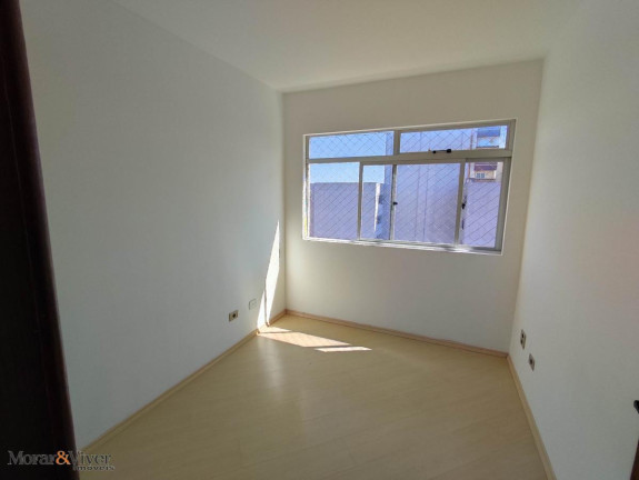 Imagem Apartamento com 3 Quartos à Venda, 70 m² em Bacacheri - Curitiba