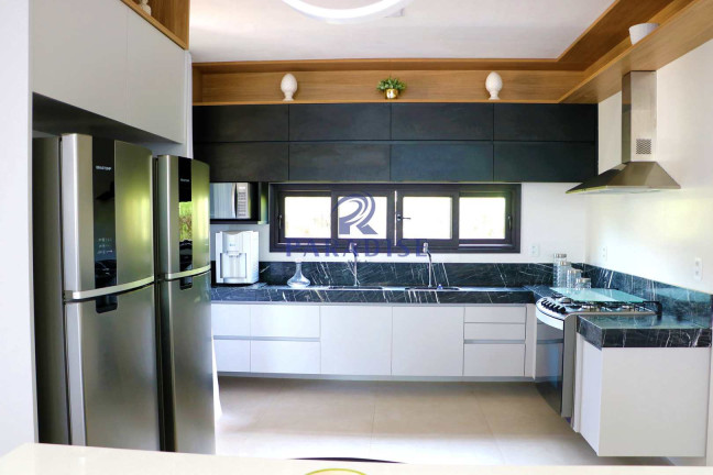 Imagem Casa com 8 Quartos à Venda, 362 m² em Guarajuba - Camaçari