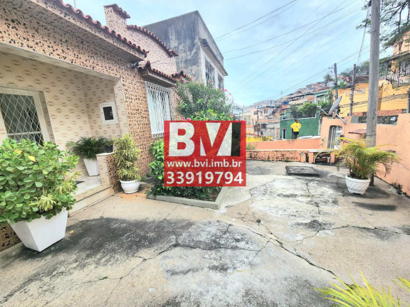 Imagem Casa com 3 Quartos à Venda, 320 m² em Penha Circular - Rio De Janeiro Imagem Casa com 3 Quartos à Venda, 320 m² em Penha Circular - Rio De Janeiro
