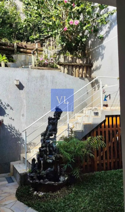 Imagem Casa com 3 Quartos à Venda, 160 m² em Santa Cândida - Curitiba Imagem Casa com 3 Quartos à Venda, 160 m² em Santa Cândida - Curitiba