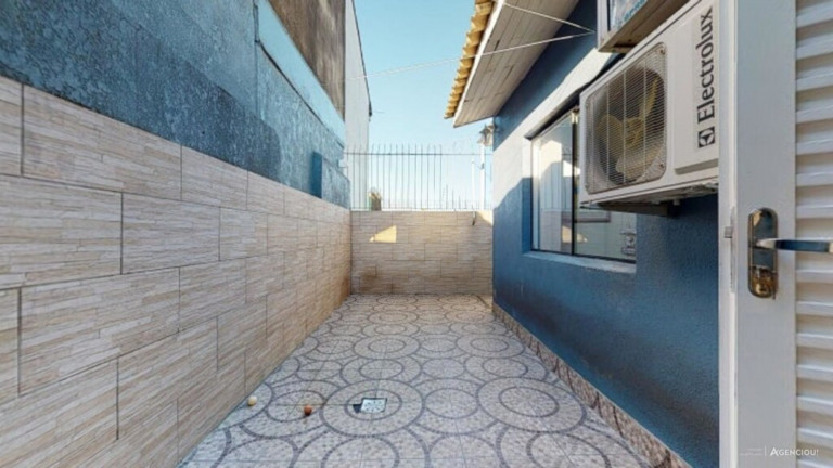 Imagem Imóvel com 4 Quartos à Venda, em Campo Novo - Porto Alegre Imagem Imóvel com 4 Quartos à Venda, em Campo Novo - Porto Alegre