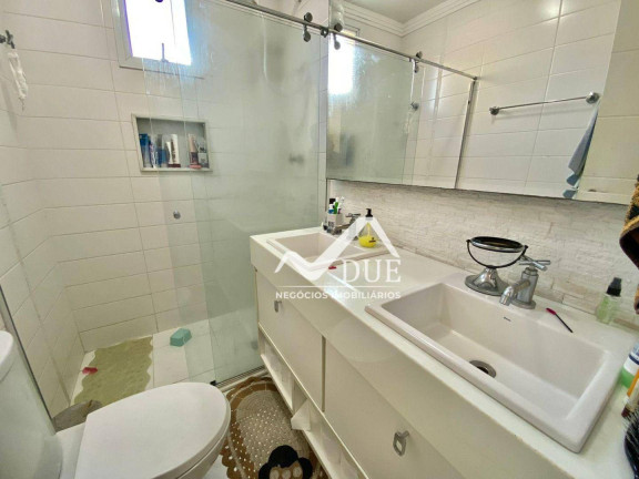Imagem Casa com 3 Quartos à Venda, 272 m² em Embaré - Santos Imagem Casa com 3 Quartos à Venda, 272 m² em Embaré - Santos