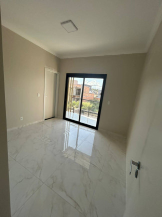 Imagem Sobrado com 3 Quartos à Venda, 107 m² em Esmeralda - Cascavel