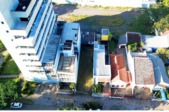 Imagem Terreno à Venda, 220 m² em Santana - Porto Alegre