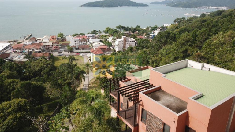 Imagem Casa com 13 Quartos à Venda, 119.891 m² em Centro - Porto Belo Imagem Casa com 13 Quartos à Venda, 119.891 m² em Centro - Porto Belo