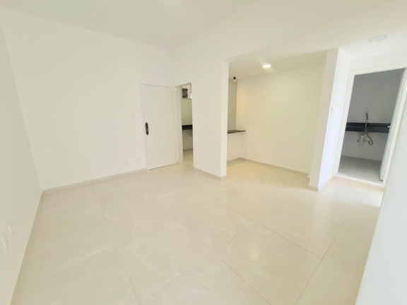 Imagem Apartamento com 2 Quartos à Venda, 60 m² em Copacabana - Rio De Janeiro Imagem Apartamento com 2 Quartos à Venda, 60 m² em Copacabana - Rio De Janeiro