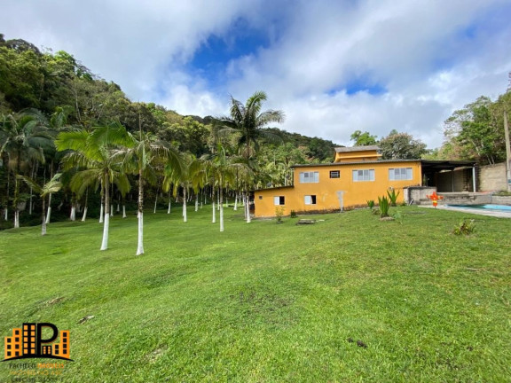 Imagem Imóvel com 4 Quartos à Venda, 490 m² em Bairro Dos Messias - Miracatu