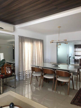 Imagem Sobrado com 4 Quartos à Venda, 350 m² em Vila Costa - Taubaté Imagem Sobrado com 4 Quartos à Venda, 350 m² em Vila Costa - Taubaté