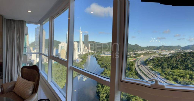 Imagem Apartamento com 3 Quartos à Venda, 190 m² em Centro - Balneário Camboriú Imagem Apartamento com 3 Quartos à Venda, 190 m² em Centro - Balneário Camboriú