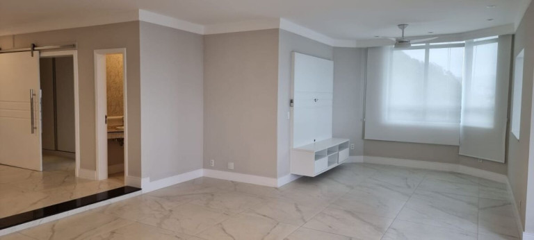 Imagem Apartamento com 4 Quartos à Venda, 230 m² em Pitangueiras - Guarujá Imagem Apartamento com 4 Quartos à Venda, 230 m² em Pitangueiras - Guarujá
