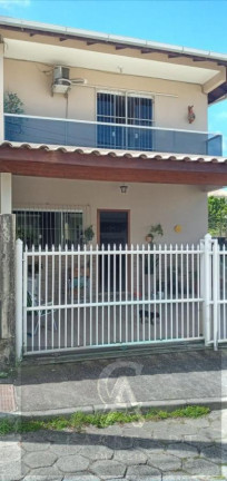 Imagem Casa com 3 Quartos à Venda, 8.000 m² em Córrego Grande - Florianópolis