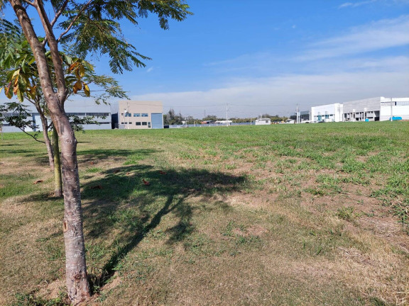 Imóvel Comercial à Venda, 1.573 m² em Parque Meia Lua - Jacareí