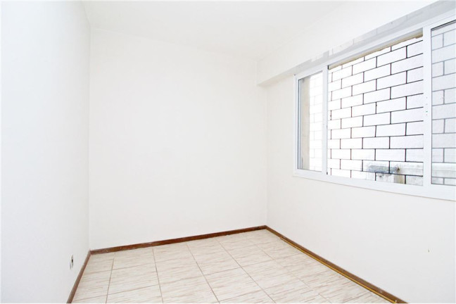 Imagem Imóvel com 3 Quartos à Venda,  em Petrópolis - Porto Alegre