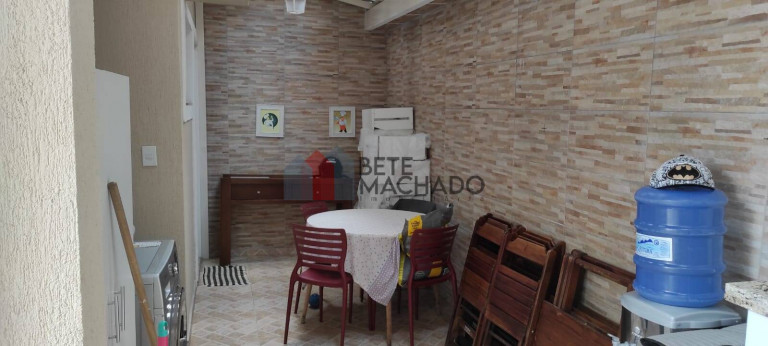 Imagem Casa com 2 Quartos à Venda, 71 m² em Granja Guarani - Teresópolis Imagem Casa com 2 Quartos à Venda, 71 m² em Granja Guarani - Teresópolis