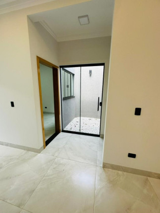 Imagem Casa com 3 Quartos à Venda, 105 m² em Loteamento Madrid - Maringa
