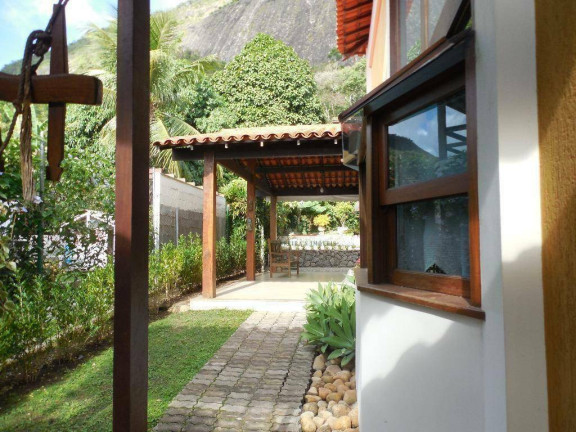 Imagem Casa com 4 Quartos à Venda, 305 m² em Itaipu - Niterói Imagem Casa com 4 Quartos à Venda, 305 m² em Itaipu - Niterói