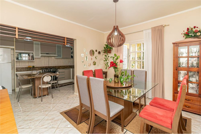 Imagem Casa com 3 Quartos à Venda,  em Sarandi - Porto Alegre