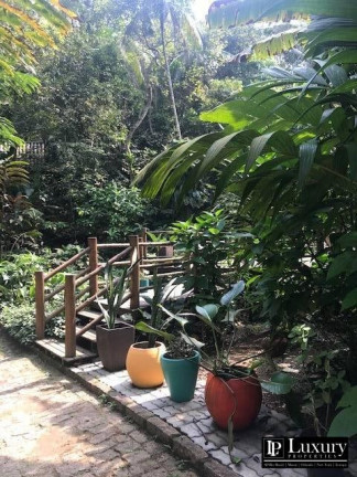 Imagem Casa com 3 Quartos à Venda, em Camburi - São Sebastião Imagem Casa com 3 Quartos à Venda, em Camburi - São Sebastião