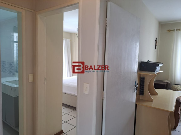 Imagem Apartamento com 3 Quartos à Venda, em Centro - Florianópolis Imagem Apartamento com 3 Quartos à Venda, em Centro - Florianópolis