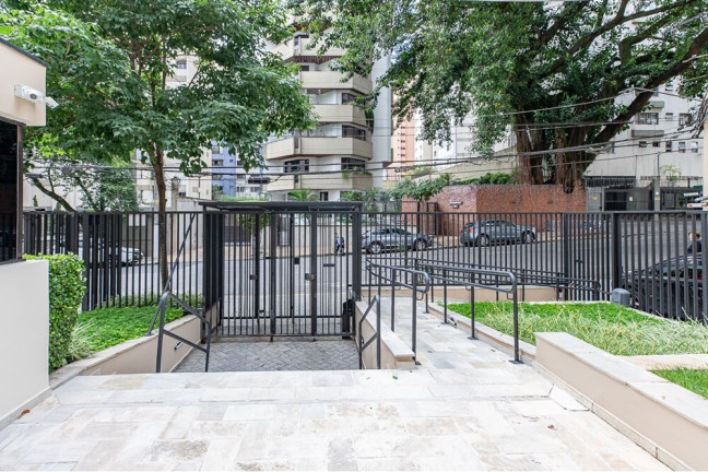Imagem Apartamento com 2 Quartos à Venda, 57 m² em Moema - São Paulo