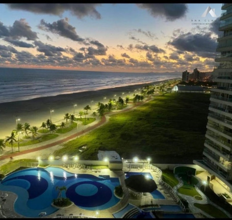 Imagem Apartamento com 4 Quartos à Venda, 226 m² em Vila Mirim - Praia Grande