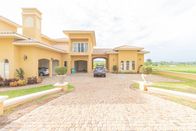 Imagem Casa com 5 Quartos à Venda, 4.000 m² em Hidrolândia Imagem Casa com 5 Quartos à Venda, 4.000 m² em Hidrolândia