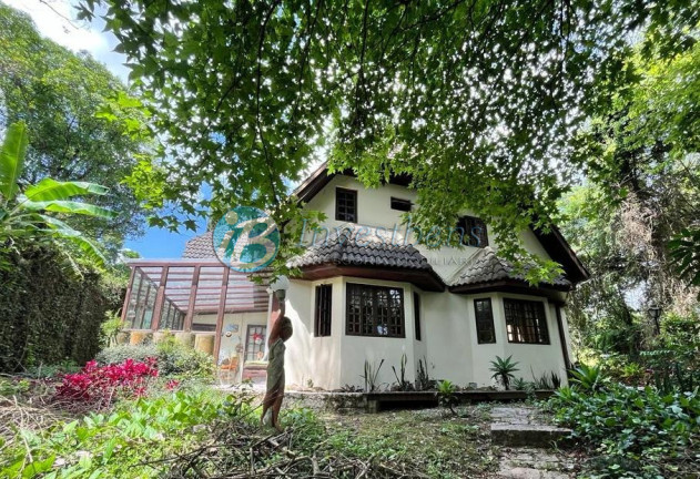 Imagem Casa com 4 Quartos à Venda, 350 m² em Taboão - Curitiba