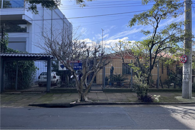 Imagem Casa com 2 Quartos à Venda, 276 m² em Sarandi - Porto Alegre