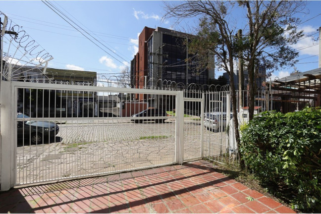 Imagem Casa com 5 Quartos à Venda, 253 m² em Santana - Porto Alegre