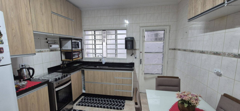 Imagem Casa com 2 Quartos à Venda, 141 m² em Jardim Sul - São José Dos Campos Imagem Casa com 2 Quartos à Venda, 141 m² em Jardim Sul - São José Dos Campos