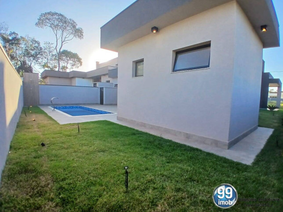 Imagem Casa com 3 Quartos à Venda, 176 m² em Ninho Verde Ii - Pardinho Imagem Casa com 3 Quartos à Venda, 176 m² em Ninho Verde Ii - Pardinho