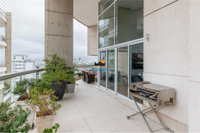 Imagem Apartamento com 3 Quartos à Venda, em Vila Nova Conceição - São Paulo Imagem Apartamento com 3 Quartos à Venda, em Vila Nova Conceição - São Paulo