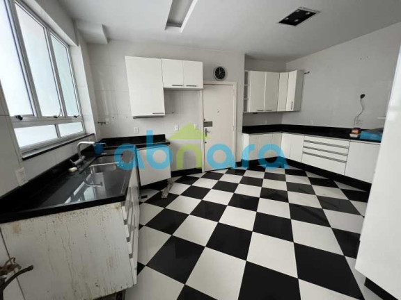 Imagem Apartamento com 4 Quartos à Venda, 400 m² em Copacabana - Rio De Janeiro Imagem Apartamento com 4 Quartos à Venda, 400 m² em Copacabana - Rio De Janeiro