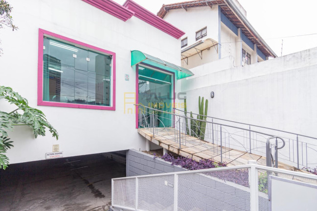 Imóvel Comercial à Venda, 495 m² em Centro