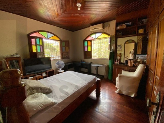 Imagem Casa com 5 Quartos à Venda, em Marambaia - Belém Imagem Casa com 5 Quartos à Venda, em Marambaia - Belém