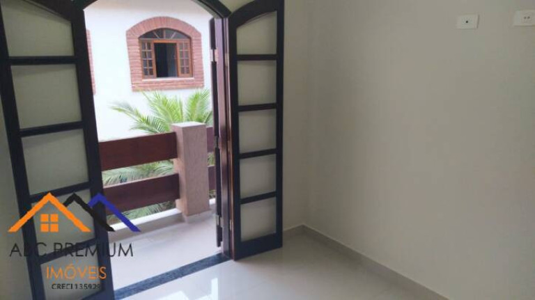 Imagem Sobrado com 3 Quartos à Venda, em Jd. Teles De Meneses - Santo André Imagem Sobrado com 3 Quartos à Venda, em Jd. Teles De Meneses - Santo André
