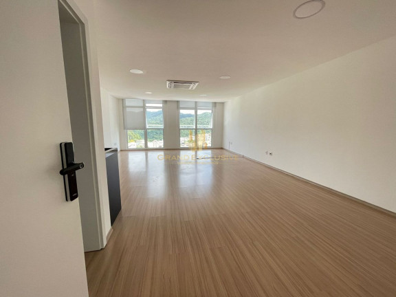 Imagem Sala Comercial para Alugar, 55 m² em Pioneiros - Balneário Camboriú Imagem Sala Comercial para Alugar, 55 m² em Pioneiros - Balneário Camboriú