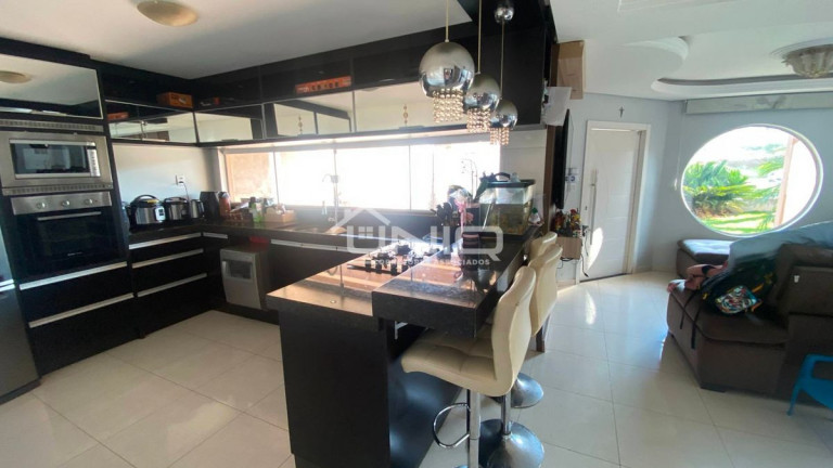 Imagem Casa com 3 Quartos à Venda, 160 m² em Aeroporto - Pato Branco