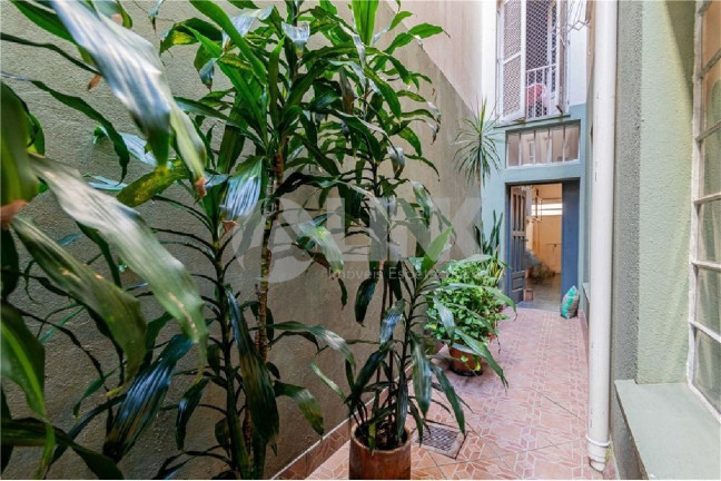 Imagem Apartamento com 2 Quartos à Venda, 110 m² em Independência - Porto Alegre