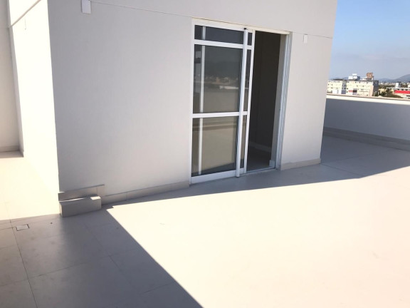 Imagem Imóvel com 3 Quartos à Venda, 250 m² em Centro - Palhoça