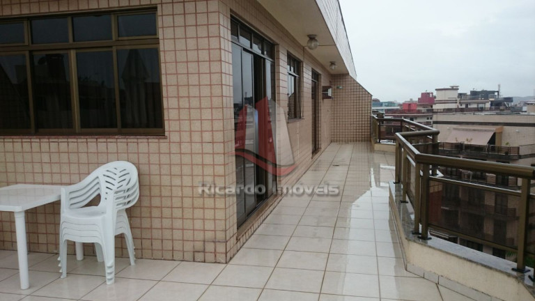Imagem Imóvel com 4 Quartos à Venda, 206 m² em Centro - Cabo Frio