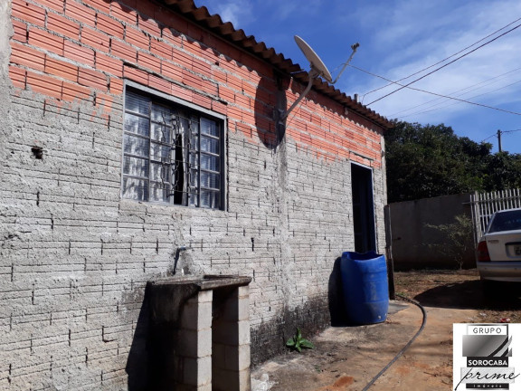 Imóvel com 2 Quartos à Venda,  em Cercado - Araçoiaba Da Serra