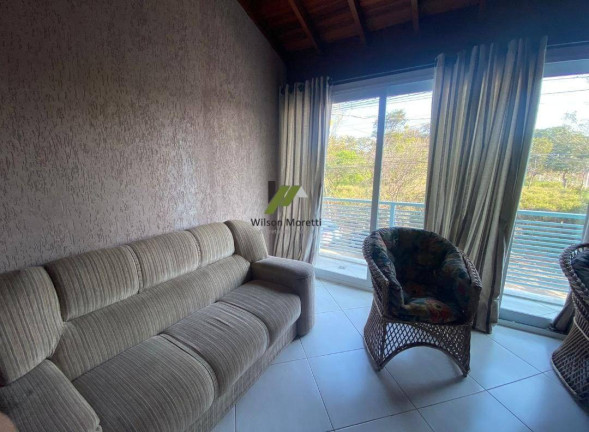 Imagem Casa com 3 Quartos à Venda, 210 m²