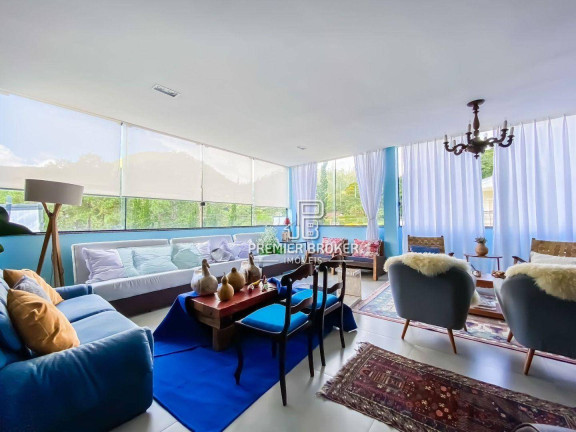 Imagem Casa com 4 Quartos à Venda, 320 m² em Vargem Grande - Teresópolis