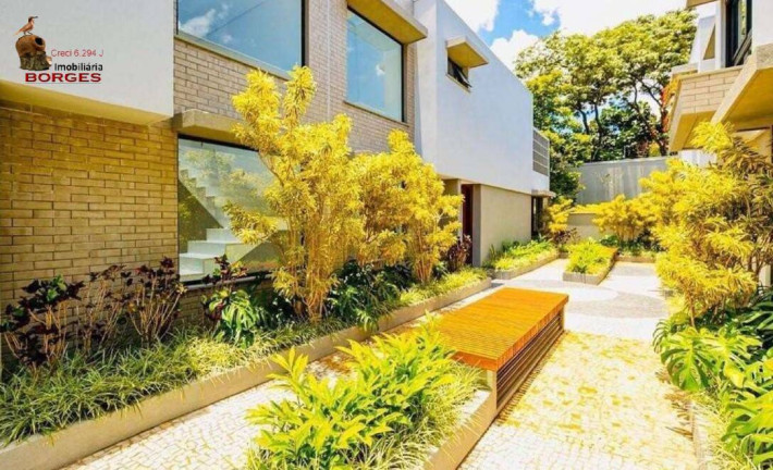 Imagem Casa de Condomínio com 3 Quartos à Venda, 355 m² em Moema - São Paulo