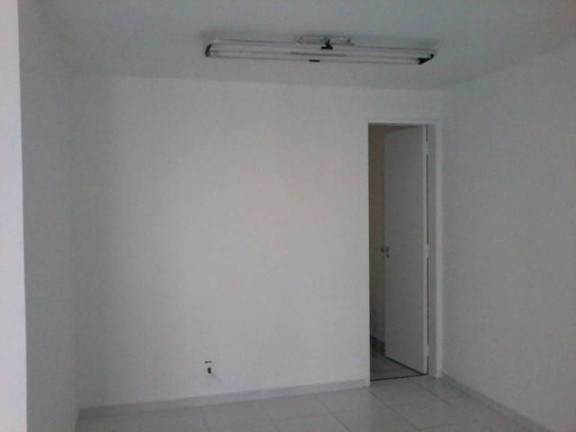Imagem Sala Comercial à Venda ou Locação, 44 m² em Moema - São Paulo Imagem Sala Comercial à Venda ou Locação, 44 m² em Moema - São Paulo