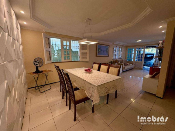 Imagem Casa com 5 Quartos à Venda, 186 m² em Edson Queiroz - Fortaleza Imagem Casa com 5 Quartos à Venda, 186 m² em Edson Queiroz - Fortaleza