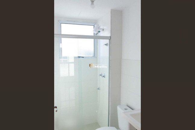 Imagem Imóvel com 2 Quartos à Venda, 50 m² em Vila Nova - Porto Alegre Imagem Imóvel com 2 Quartos à Venda, 50 m² em Vila Nova - Porto Alegre