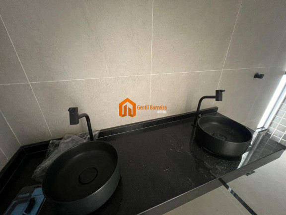 Imagem Casa com 4 Quartos à Venda, 330 m² em Cidade Alpha - Eusébio Imagem Casa com 4 Quartos à Venda, 330 m² em Cidade Alpha - Eusébio