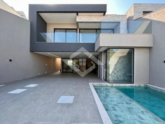 Imagem Casa com 6 Quartos à Venda, 350 m² em Barra Da Tijuca - Rio De Janeiro Imagem Casa com 6 Quartos à Venda, 350 m² em Barra Da Tijuca - Rio De Janeiro